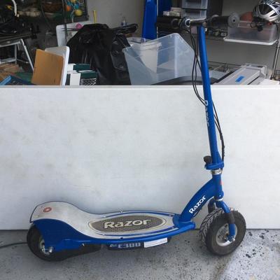 battery-op Razor scooter