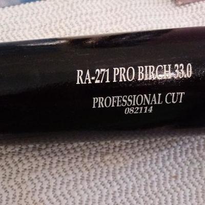 SEVERAL NEW PROFESSIONAL WOOD BASEBALL BATS