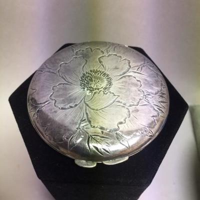 Japanese .950 Sterling Compact