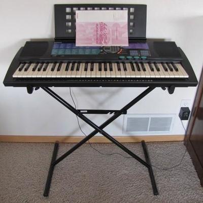Yamaha Portatone Electric Keyboard