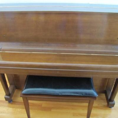 1974 Yamaha Upright Piano