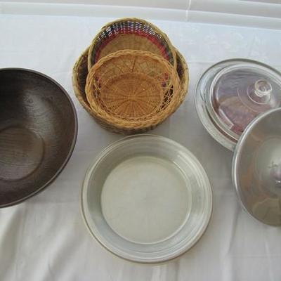 Salad Bowl, Serving Pieces & Pie Tins