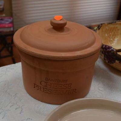 Cheese Preserver with Lid