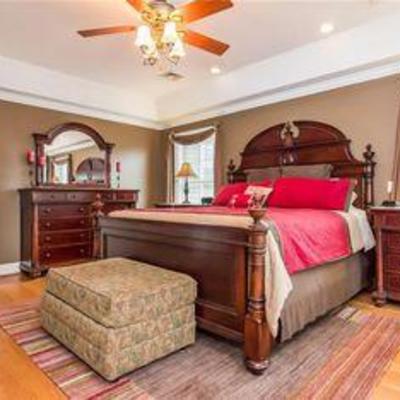 Thomasville, King bedroom suite.  Includes King Sized bed shown, dresser with mirror two matching nightstands (mini dressers) and...