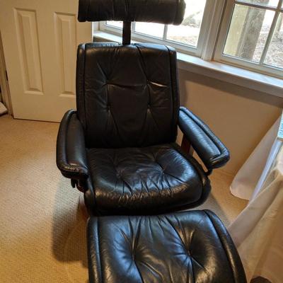 Ekornes Stressless Leather Recliner Chair and Ottoman 