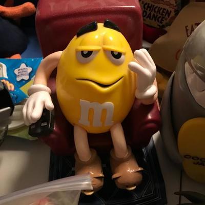 M& M Dispenser
