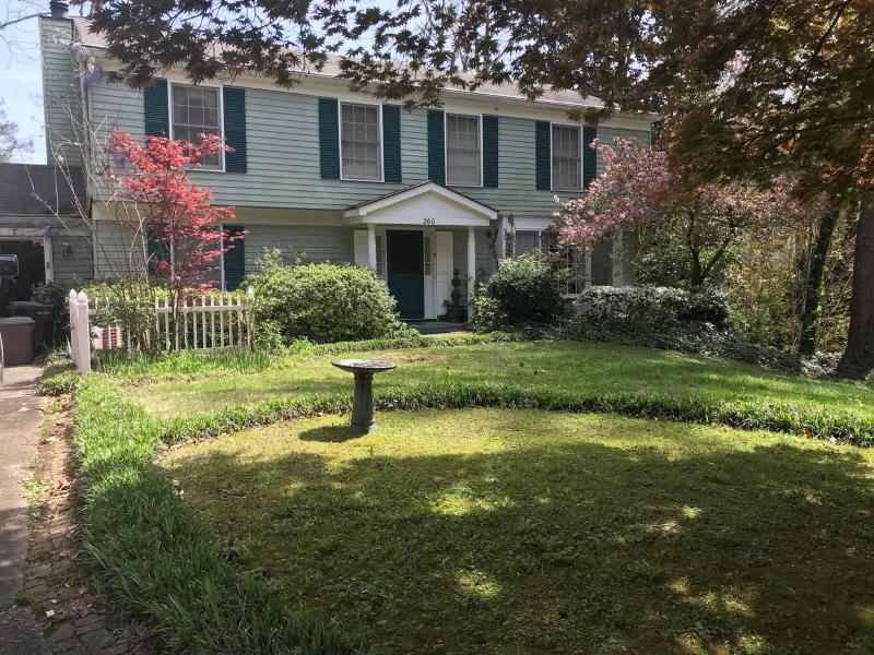 Maple Street Estate Sales East Cobb Estate Sale