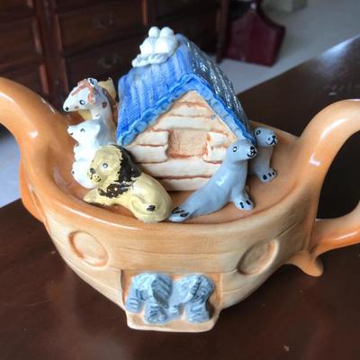 Noah's Ark tea pot. No marking.