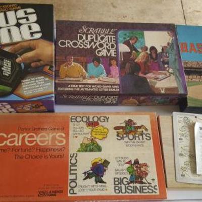 KET081 More Collectible Vintage Board Games - Careers, Plus One & More
