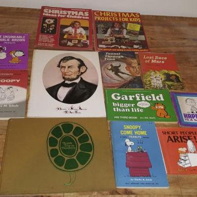 KET027 Vintage Child & Teen Books
