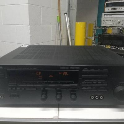 Yamaha RX-V590 Receiver Tested Fully Functioning
