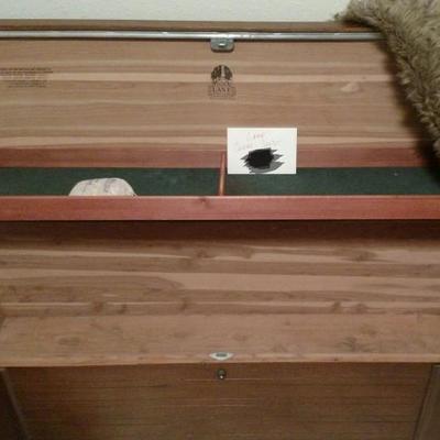 Lane Cedar Chest 2