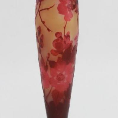 Lot 302: Galle Art Glass Cameo Vase 