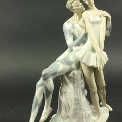 Lot 46: Lladro Ballerina Couple Figurine 