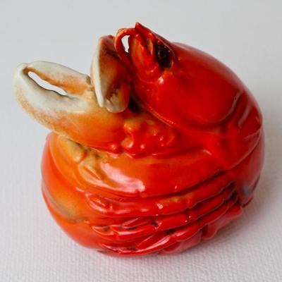 Bavarian china, including lidded "lobster" bowl
