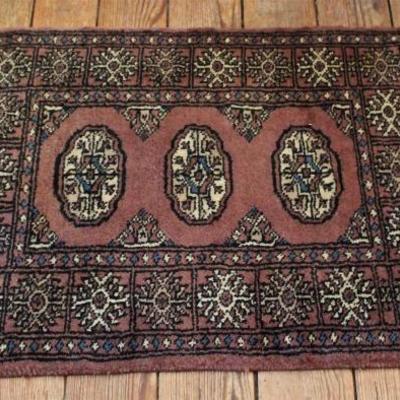 Pakistani rug - 24" x 36"