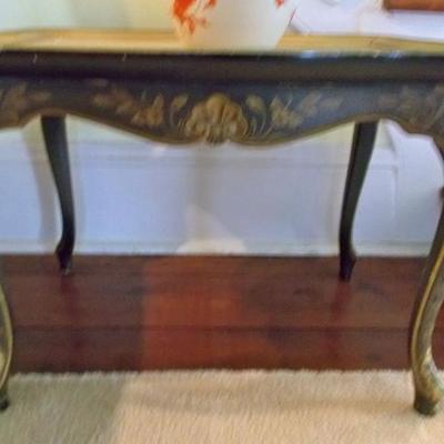 Painted tray coffee table $175
30 1/4 X 20 X 19