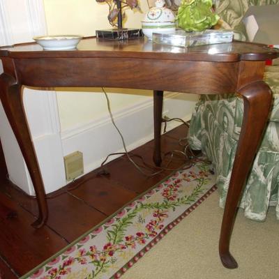 Queen Anne style corner table $195
28 1/2 X 24 3/4 X 24