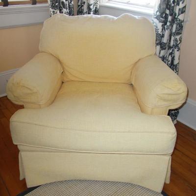 Isenhaur yellow upholstered chair $220
42 X 19 X 26 1/2