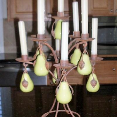 METAL CANDLE HOLDER WITH PEARS