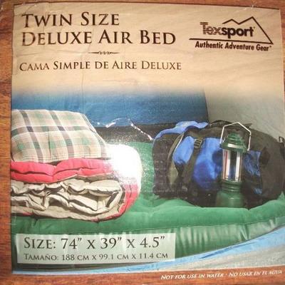 Texsport Deluxe Inflatable Airbed Mattress