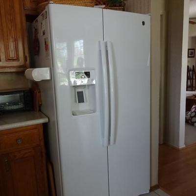GE side by side 2 yr old refrigerator 