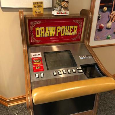 draw poker arcade game