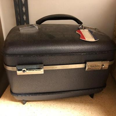 american tourister suitcase