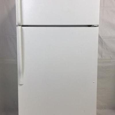 Lot # 46
Whirlpool Refrigerator w/ Built-in Ice maker
