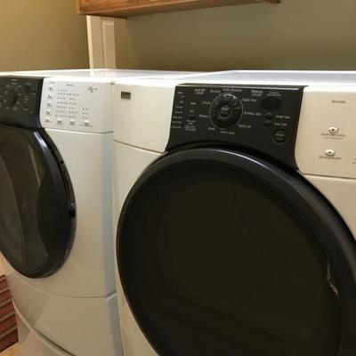 Front paid washer and dryer 