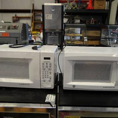 Lot of 2 GE Microwaves, Model # JES738WJ 01