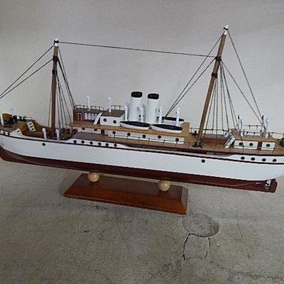 Wood Model Ship 20 inches Lenght