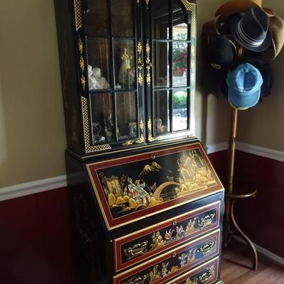 Chinese style hutch
