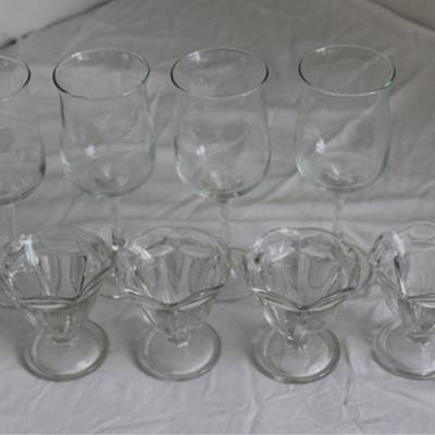 Set of 4 Clear Sherbet Dishes, 4 Wine Glasses

