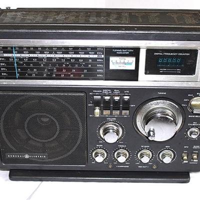 Vintage General Electric Radio
