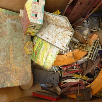 Box Lot of old tin toys, as is

