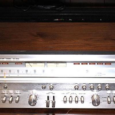 Pioneer Stereo Receiver
