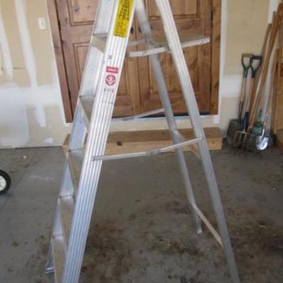 6 Foot Aluminum Step Ladder