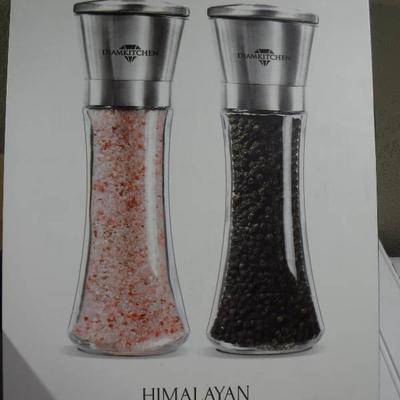 salt and pepper grinders