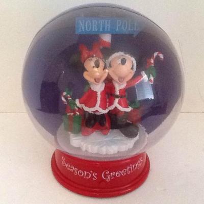 Mickey & Minnie Snow Globe
