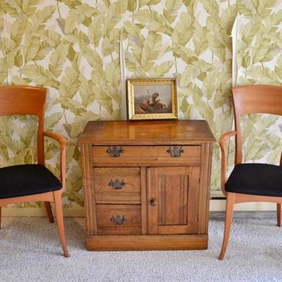 Oak commode