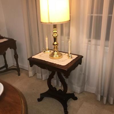TABLE, LAMP