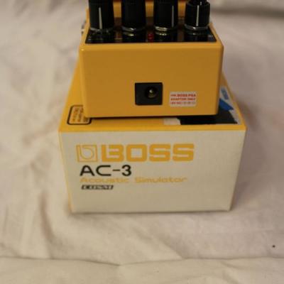 Item# 25 BOSS AC-3 Acoustic Simulator

Price: $40.00

	â€¢Advanced modeling for authentic acoustic guitar sounds
	â€¢Fine-tune controls...