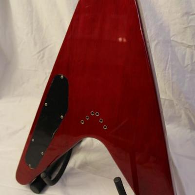 Item #9 Hammer Vector Flying V Electric Guitar XT Series

Price: $400.00

Specifications
Mahogany Top
Alder Body
Ivoroid
Maple Neck...