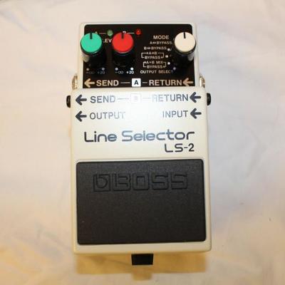 Item #31 Boss LS-2 Line Selector

Price: $60.00

Featuring a mode switch for toggling between six line modes and separate controls for A...
