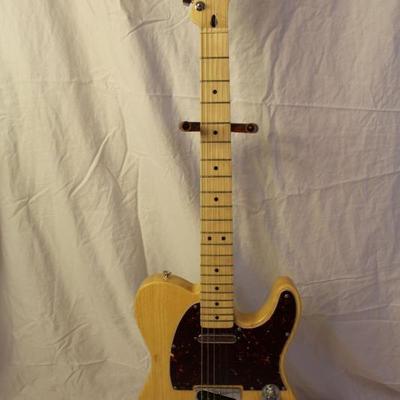 Item #10 Fender Special Edition Telecaster 2008 Ash Natural Gloss

Price: $600.00

From the archives of Fender's 