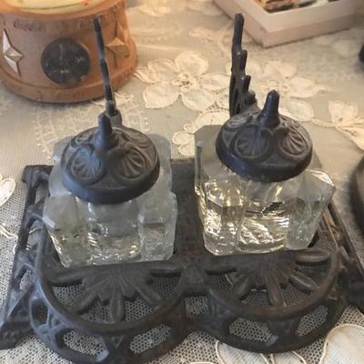 Cast iron double inkwell