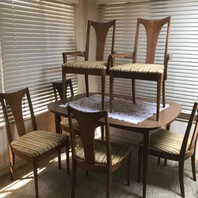 Broyhill Brasilia dining table & six chairs