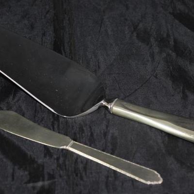 Reed & Barton "Silver Sculpture" Sterling Handle Stainless Cake/Pie Server and Lunt/Treasure Sterling "William &...