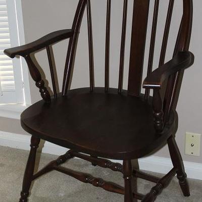 Antique Windsor Arm Chair (Late 19th Century)